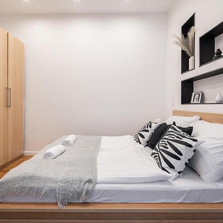 S6- Boutique Suites, Best Location By Bqa Budapest Exterior foto